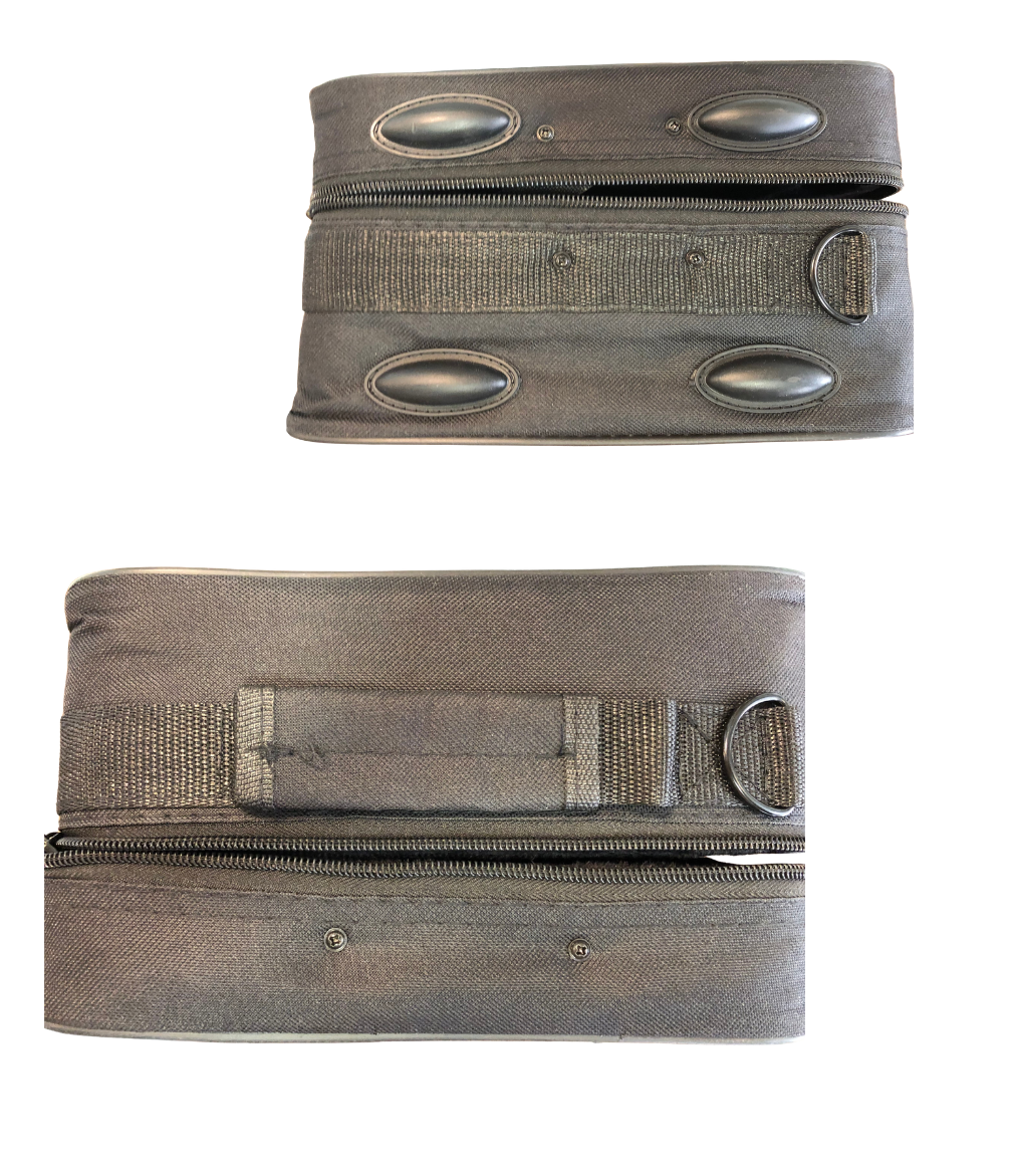 Schwarze Alt-Saxophon Tasche Rucksack von Costa Instruments, leichter Gigbag für Altsaxophon, bequem getragen.