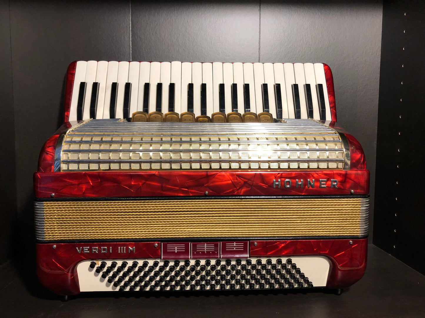 Akkordeon Hohner Verdi III M 120 Bass 9 Register Rot Gold