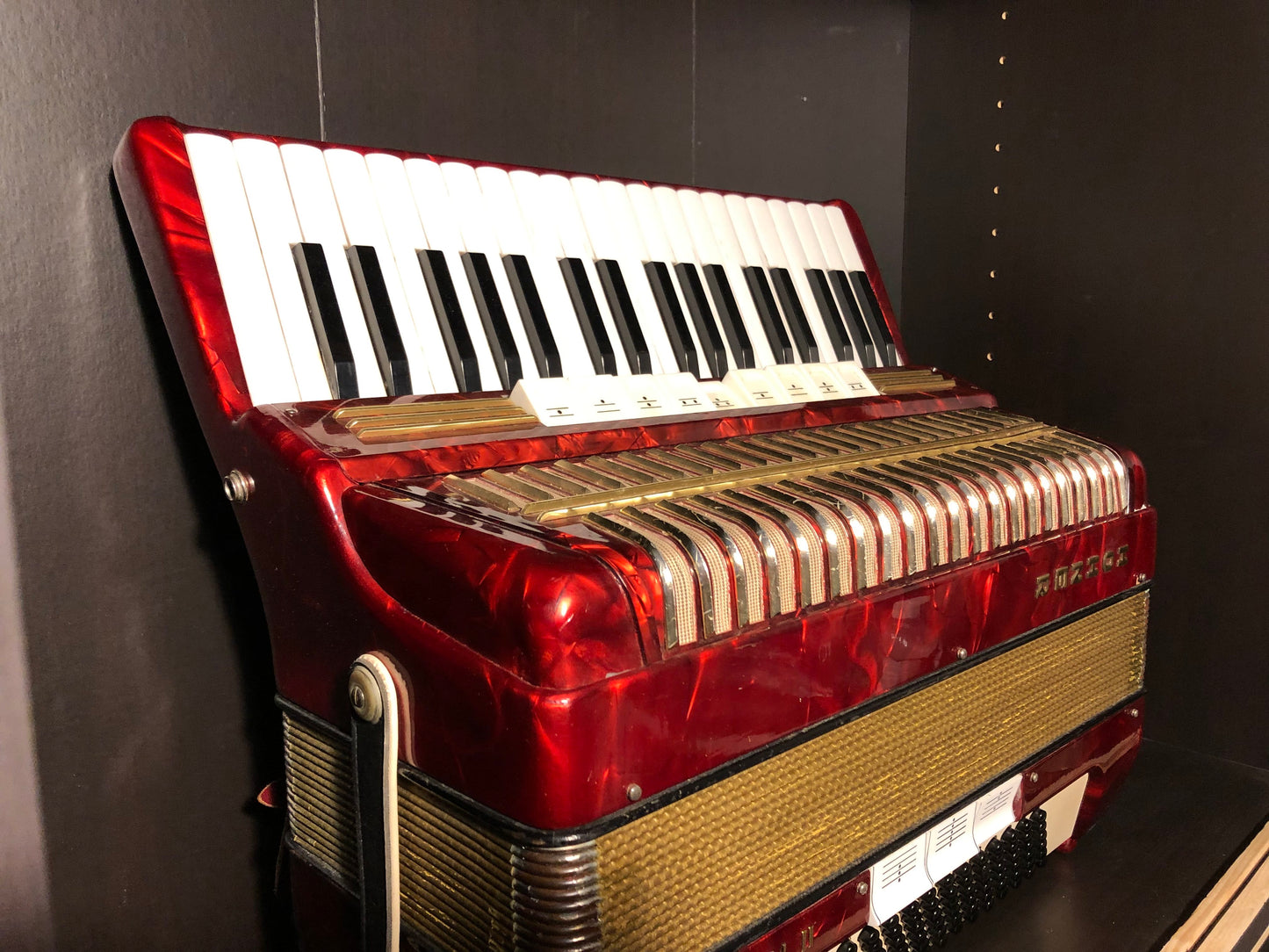 Akkordeon Hohner Verdi II 96 Bass - Rot Gold