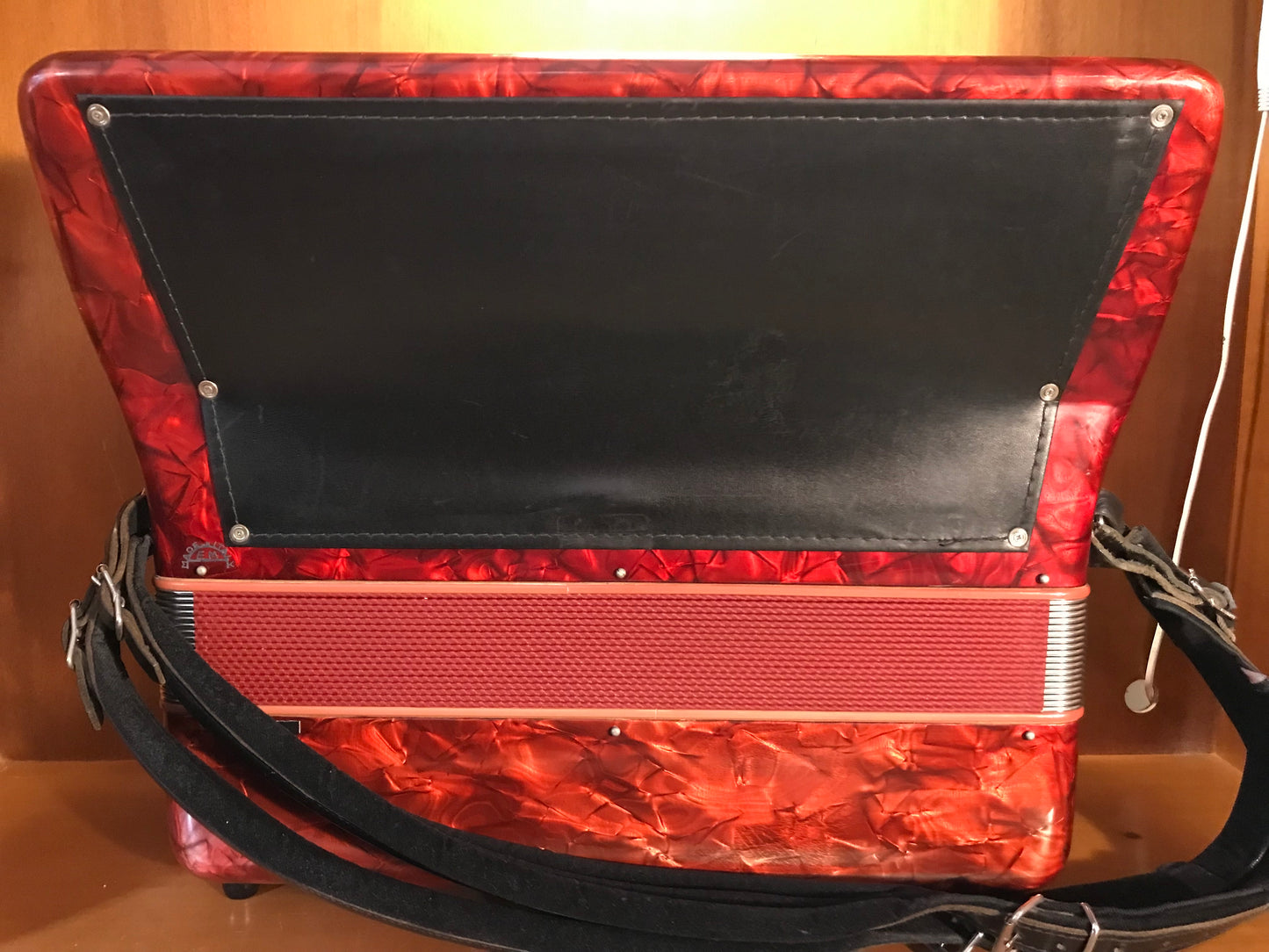 Akkordeon Marinucci Rot 120 Bässe 7 Register Spielbereit