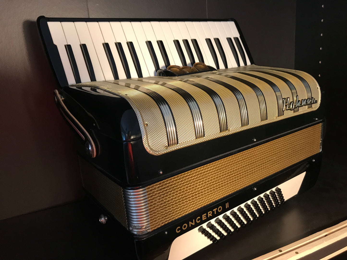 Akkordeon Hohner Concerto II 72 Bass Spielbereit