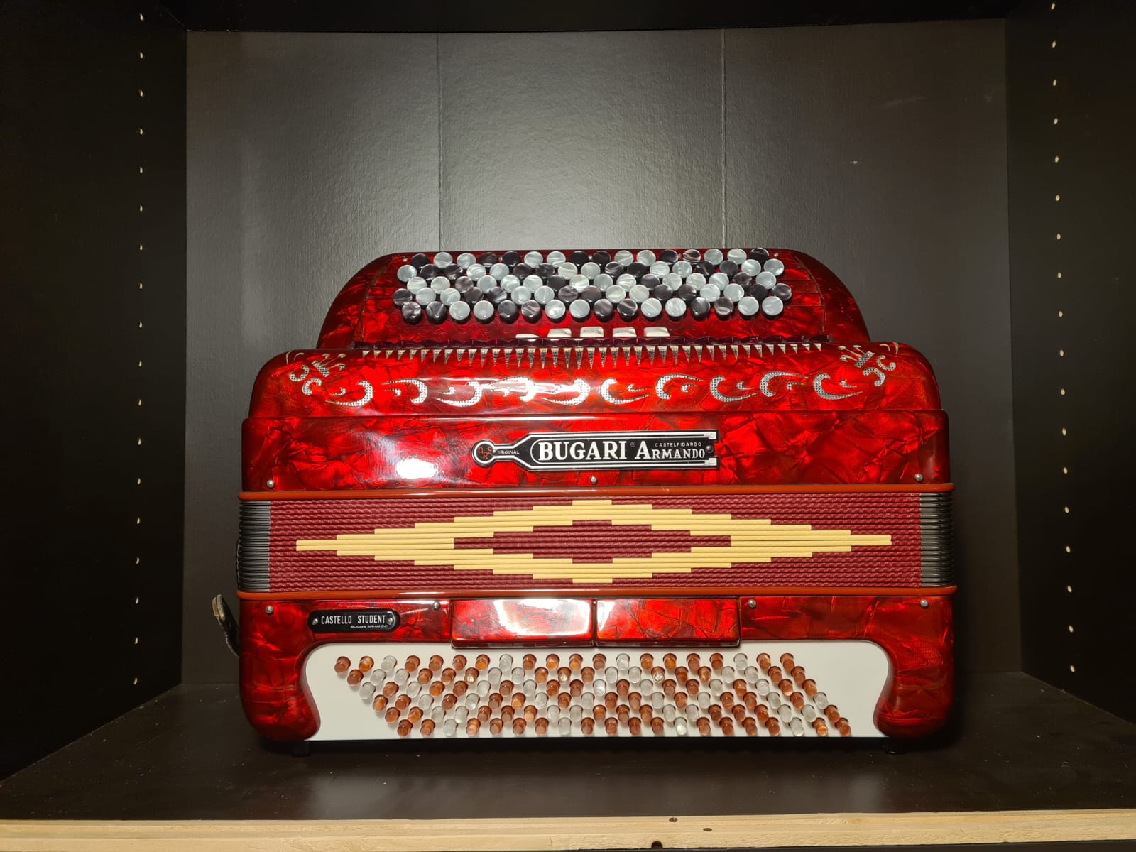 SOLD-Akkordeon Bugari Armando 5 Register 2 Bassregister Knopfakkordeon Castelo - Costa Instruments