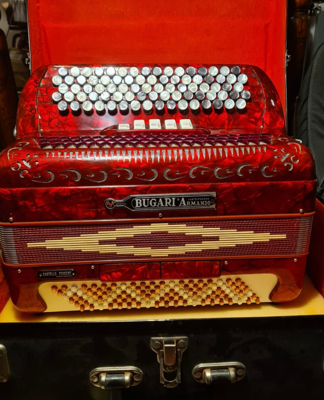 SOLD-Akkordeon Bugari Armando 5 Register 2 Bassregister Knopfakkordeon Castelo - Costa Instruments