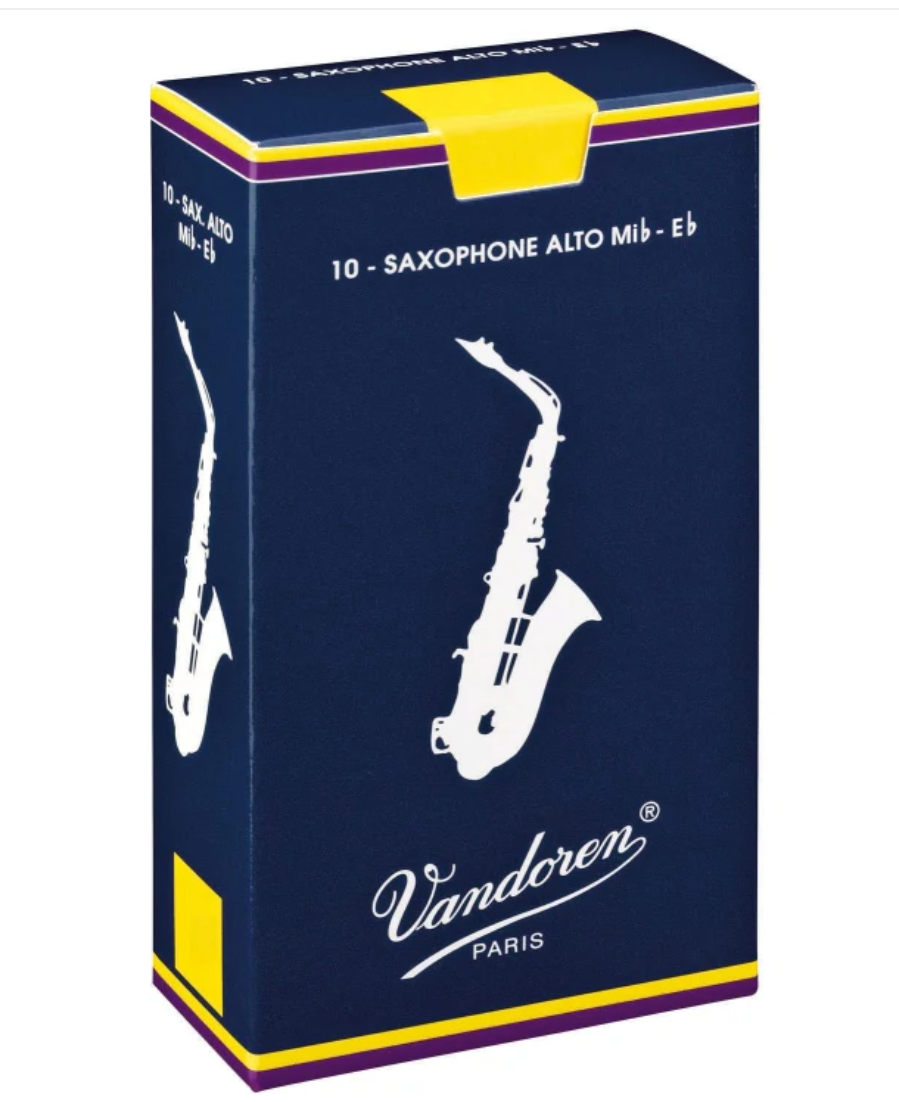 Altsaxophon Blättchen Vandoren Classi Blau, Saxophon Zubehör, auf weißem Hintergrund, zeigt die Blätter in der Verpackung.