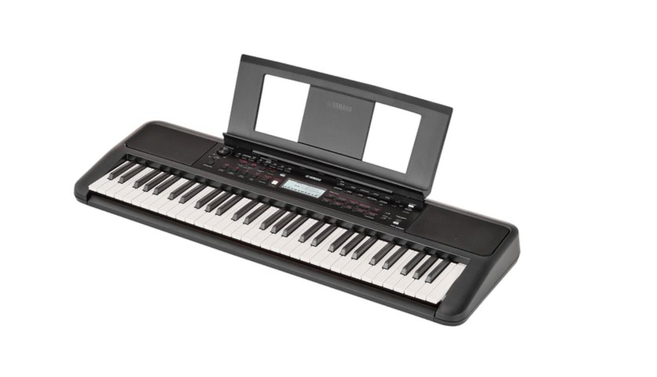 Yamaha Keyboard von Costa Instruments, gemietet in Berlin Prenzlauer Berg, mit Tasten und Display sichtbar