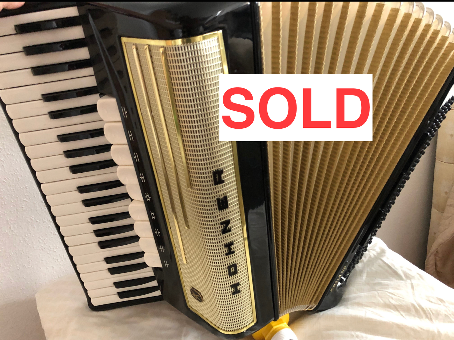 SOLD-Akkordeon Hohner Pirola IVP 120 Bass 9 Register - überholt - Costa Instruments