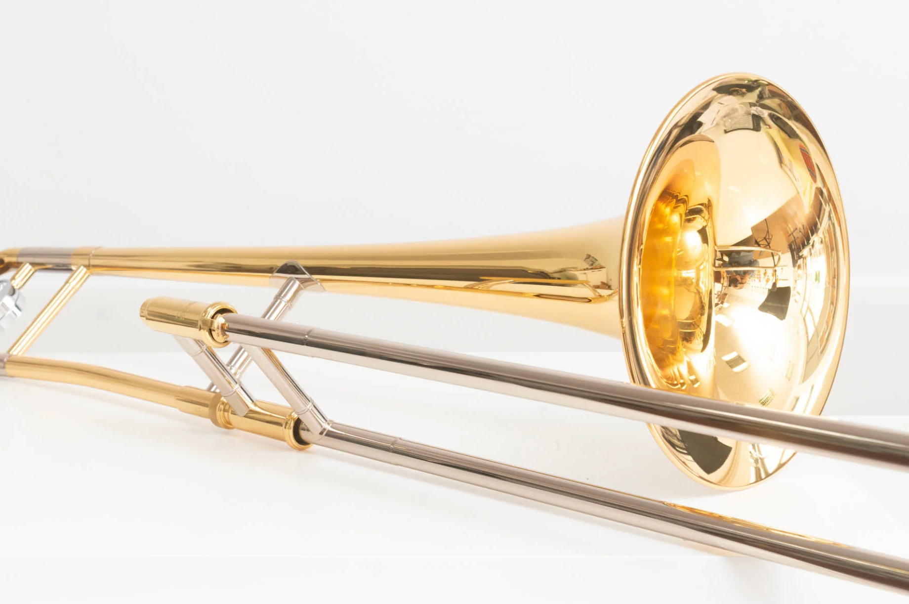 Tenorposaune Yamaha YSL-354 vom Blechblasinstrument Hersteller Costa Instruments, sichtbar auf Bildschirmfoto.