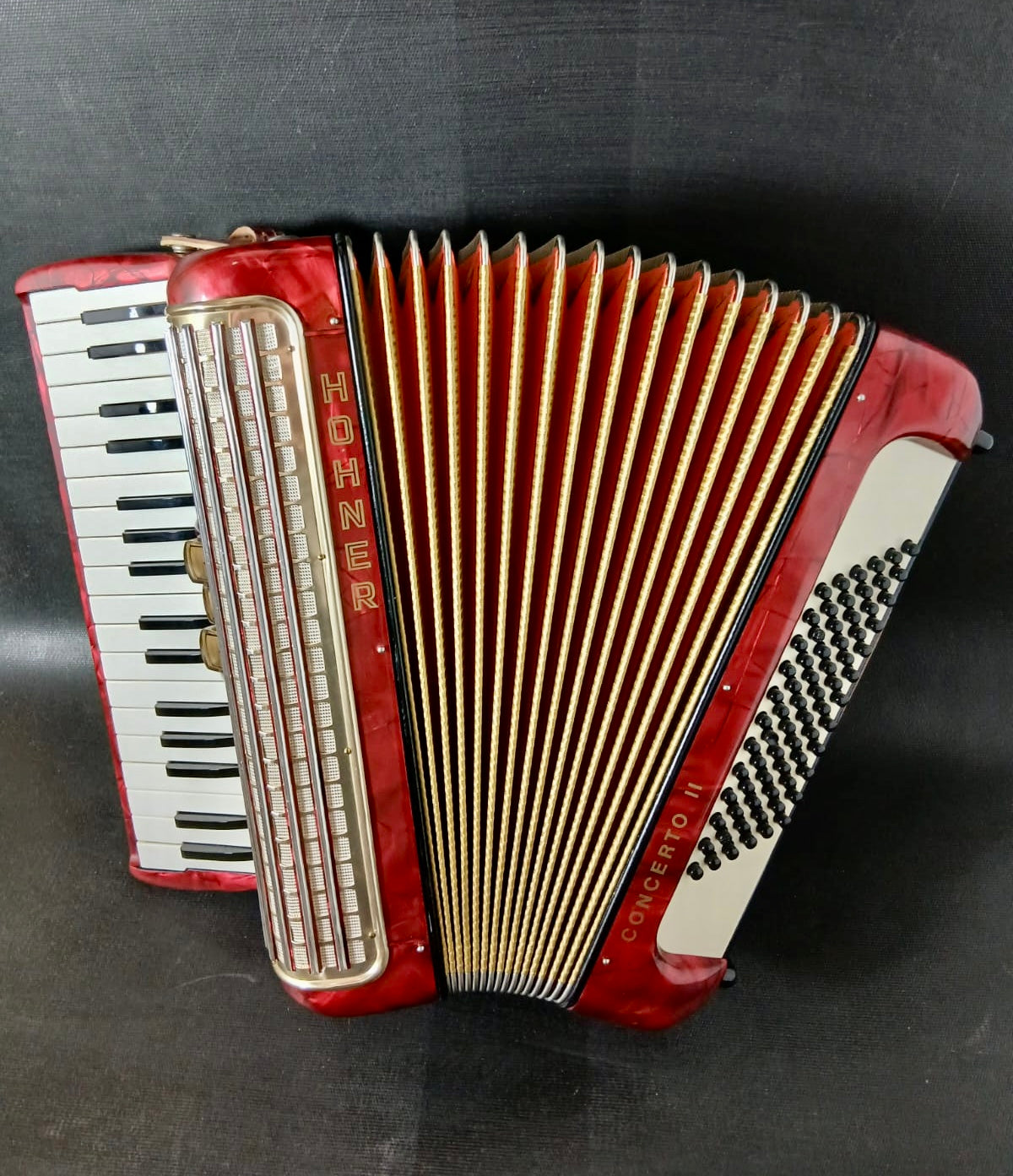 Akkordeon Hohner Concerto II Rot mit Garantie