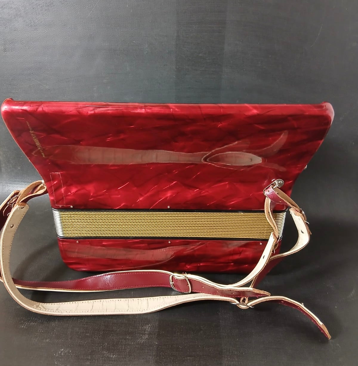 Akkordeon Hohner Concerto II Rot mit Garantie