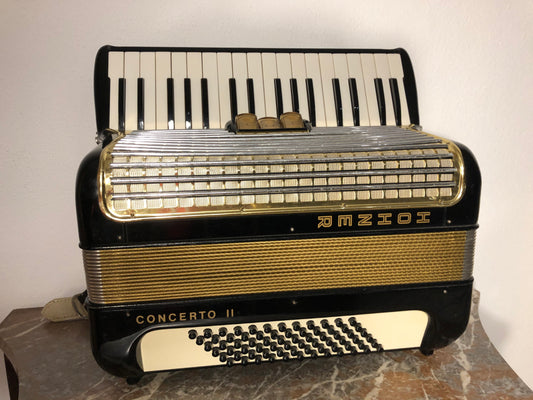 Akkordeon Hohner concerto II Register 3 Spielbereit mit Koffer