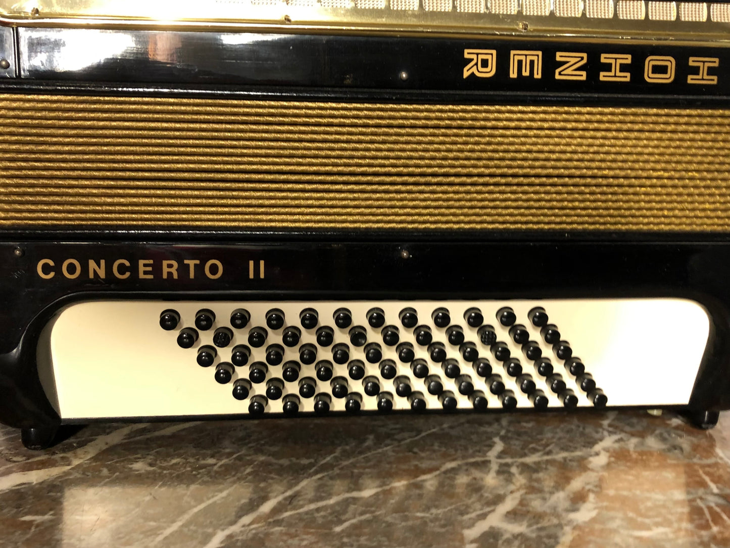 Akkordeon Hohner concerto II Register 3 Spielbereit mit Koffer