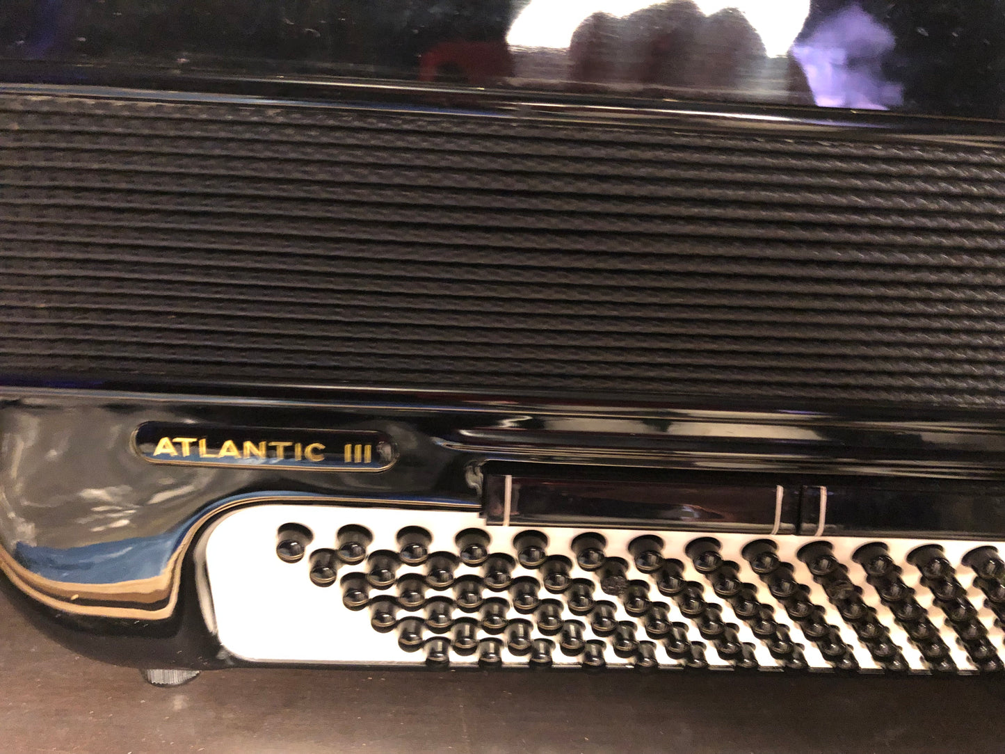 Akkordeon Hohner Atlantic III schwarz gold 9 Register + Seitenregister