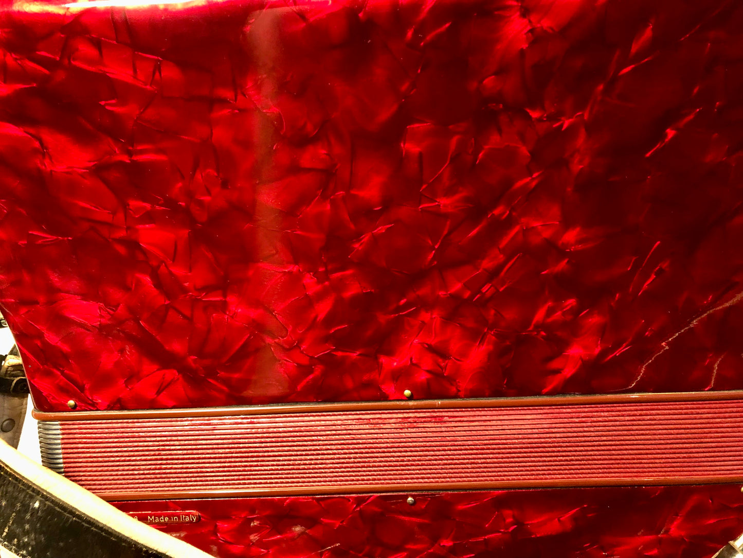 Scandalli Brevetto 120 Bässe 9 Register Rot mit Saxophonklappen spielbereit