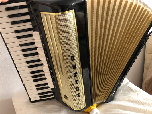Akkordeon Hohner Pirola IVP 120 Bass 9 Register - überholt