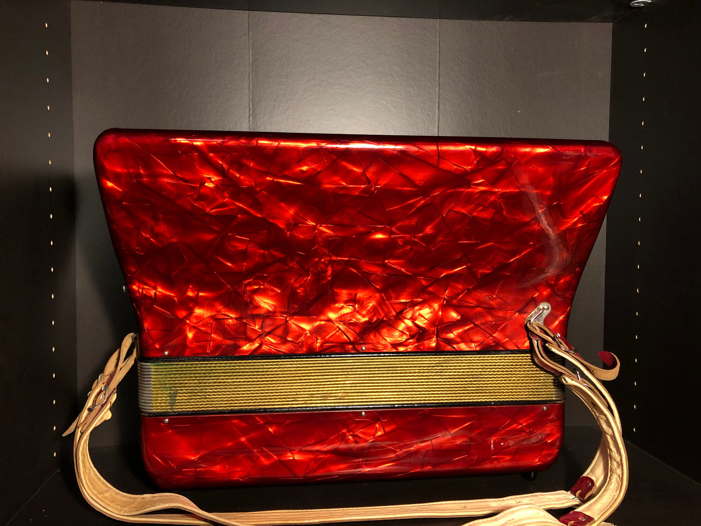 Akkordeon Hohner Rot Verdi III M 120 Bass Register 9 mit Koffer