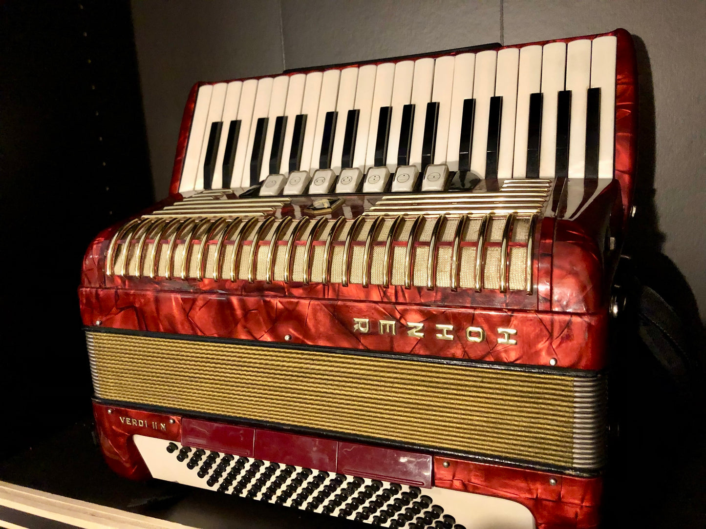 Akkordeon Hohner Verdi II N 96 bass gold Rot 7 Diskantregister 3 Bassregister