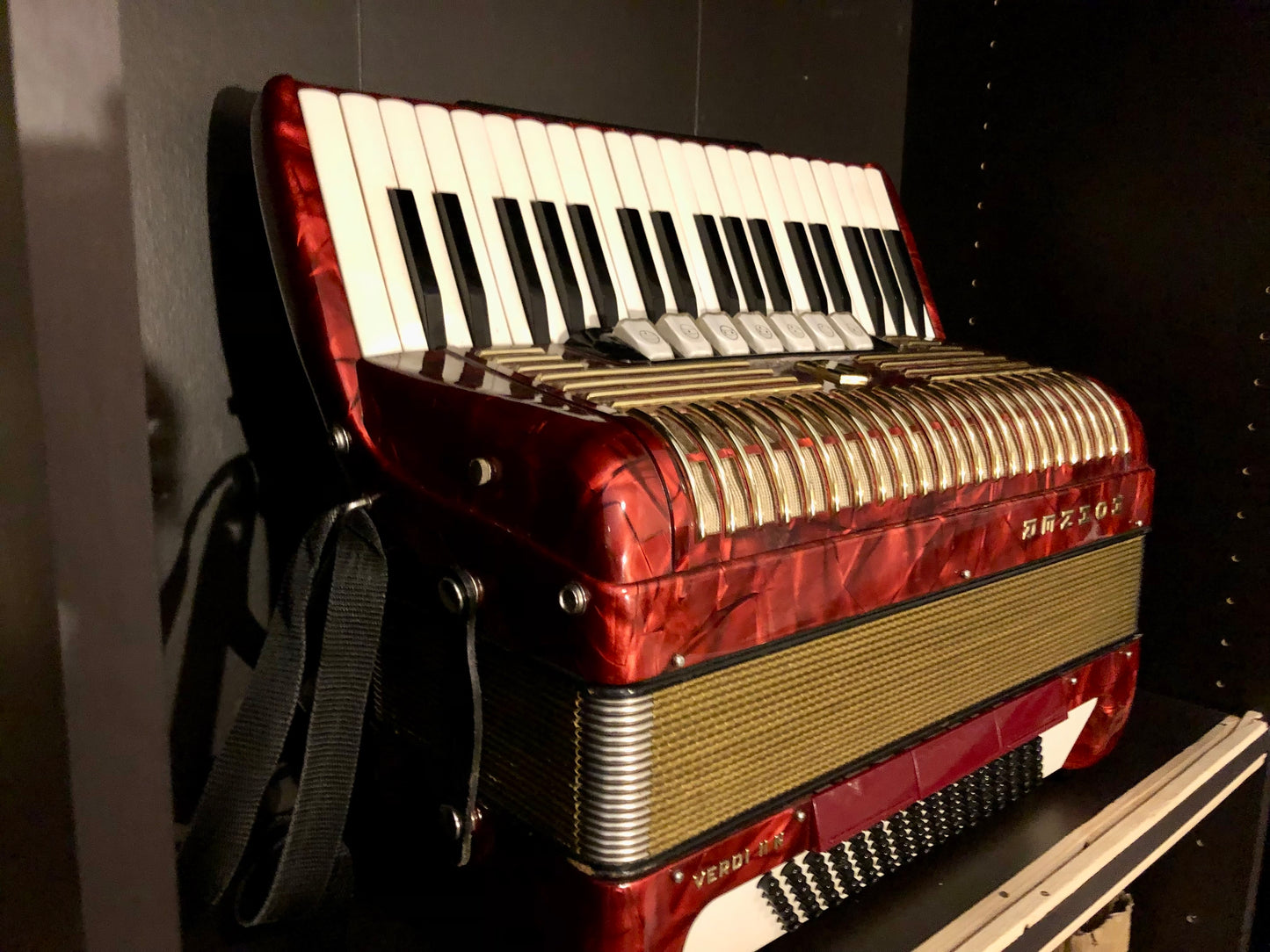 Akkordeon Hohner Verdi II N 96 bass gold Rot 7 Diskantregister 3 Bassregister