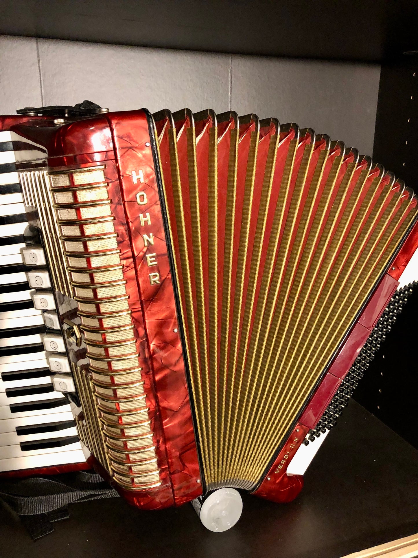 Akkordeon Hohner Verdi II N 96 bass gold Rot 7 Diskantregister 3 Bassregister