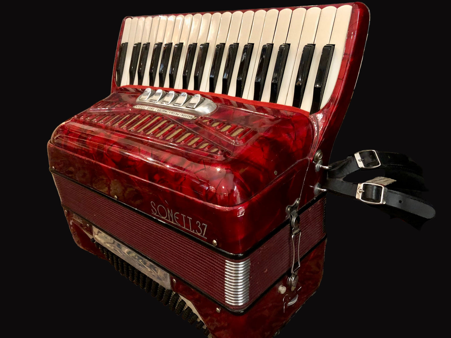 Akkordeon Crucianelli 96 bass Sonett 37 Register 5 Rot made in Italy