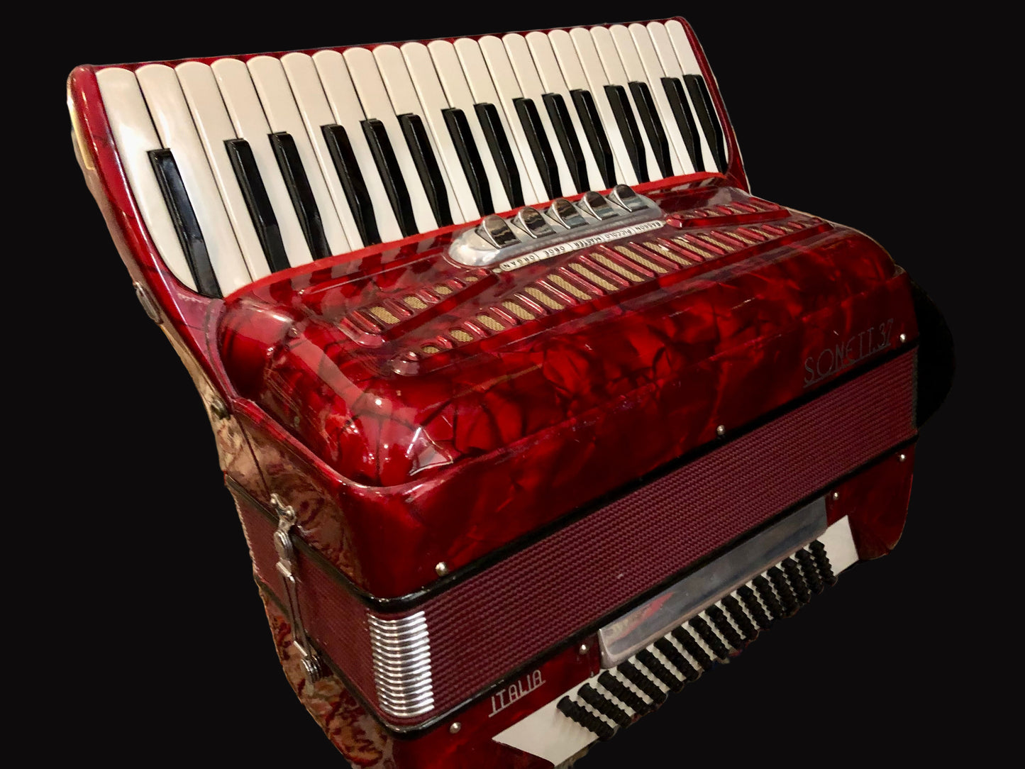 Akkordeon Crucianelli 96 bass Sonett 37 Register 5 Rot made in Italy