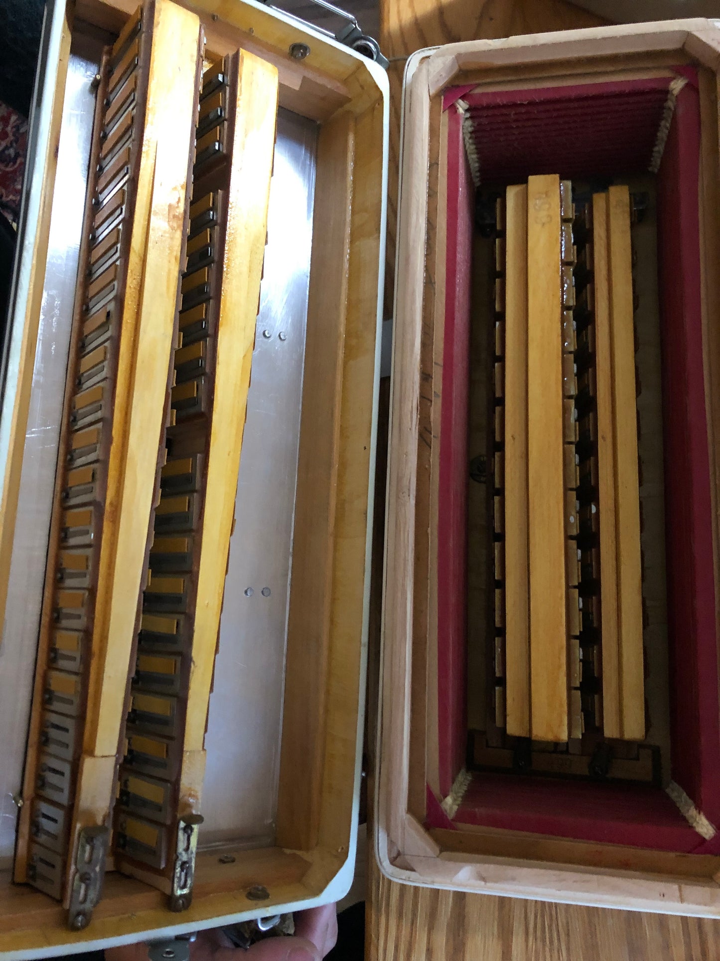 Akkordeon Victorini Castelfidardo Weiß 120 bass 3 Register Italien Leichtgewiche