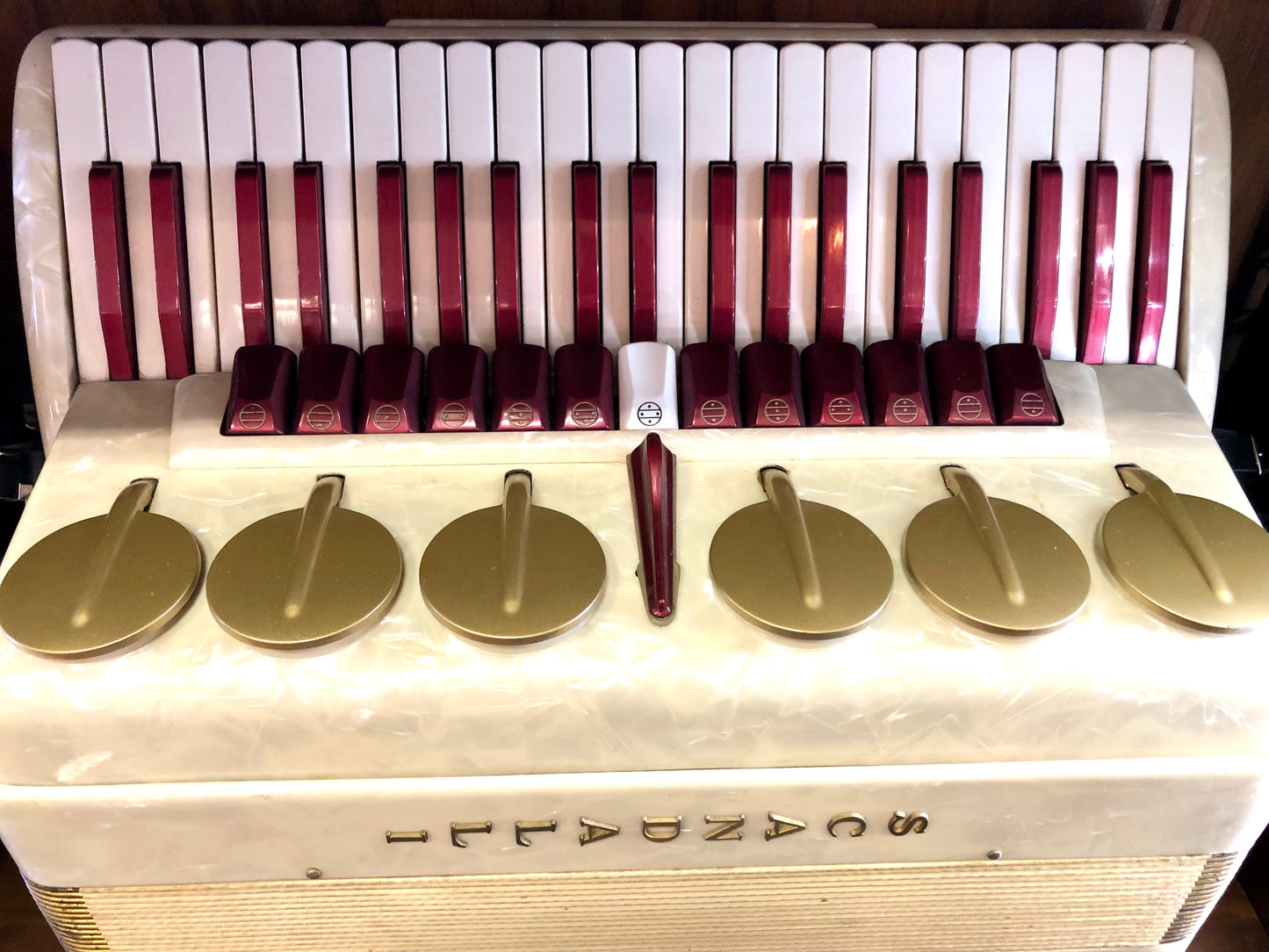 Scandalli Showman accordion Costa Instruments