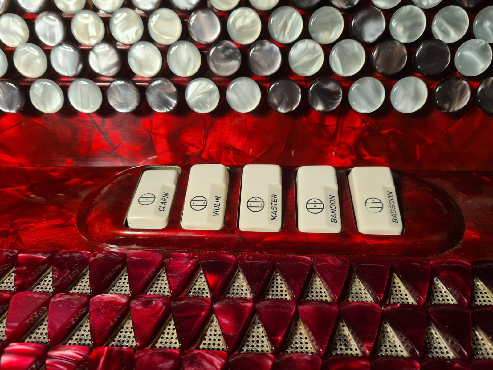 SOLD-Akkordeon Bugari Armando 5 Register 2 Bassregister Knopfakkordeon Castelo - Costa Instruments