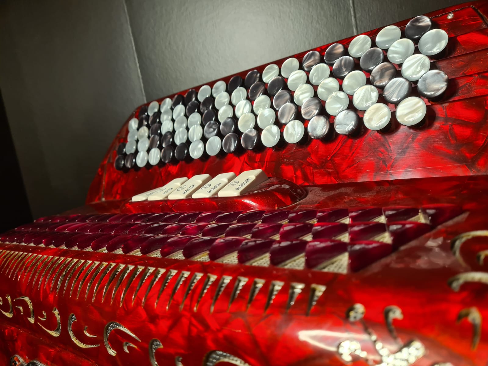 SOLD-Akkordeon Bugari Armando 5 Register 2 Bassregister Knopfakkordeon Castelo - Costa Instruments
