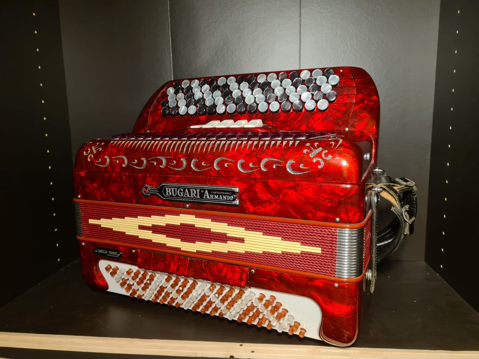 SOLD-Akkordeon Bugari Armando 5 Register 2 Bassregister Knopfakkordeon Castelo - Costa Instruments